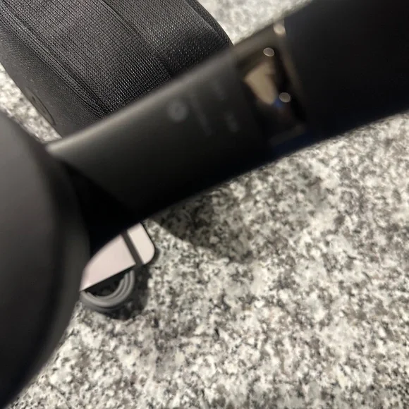 Beats Black Wireless Headphones